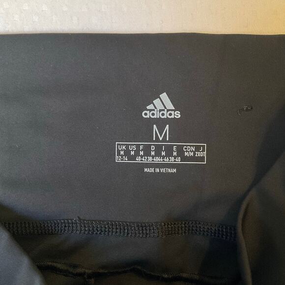 Adidas Women Cropped Leggings size M Black Stretchy Workout Yoga Casual Pants - Picture 6 of 9